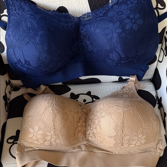 NWT Rhonda Shear 1X 2 pc. Navy and NudeLace Wireless Comfort Bra - Adj. Straps - Picture 2 of 3